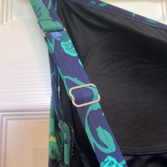Women’s LL Bean Sz 16 tankini blue green floral adjustable straps built in cups - Picture 6 of 9